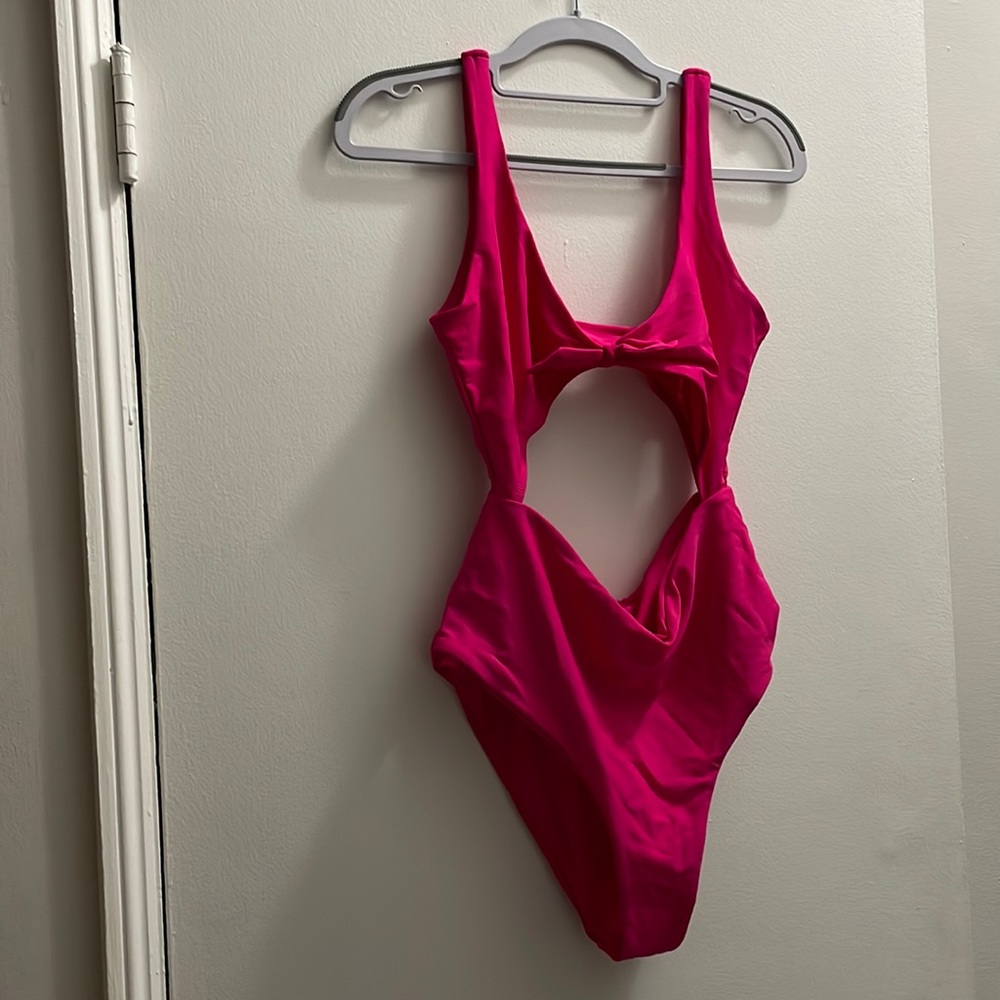 Zaful one piece magenta cutout bathing suit